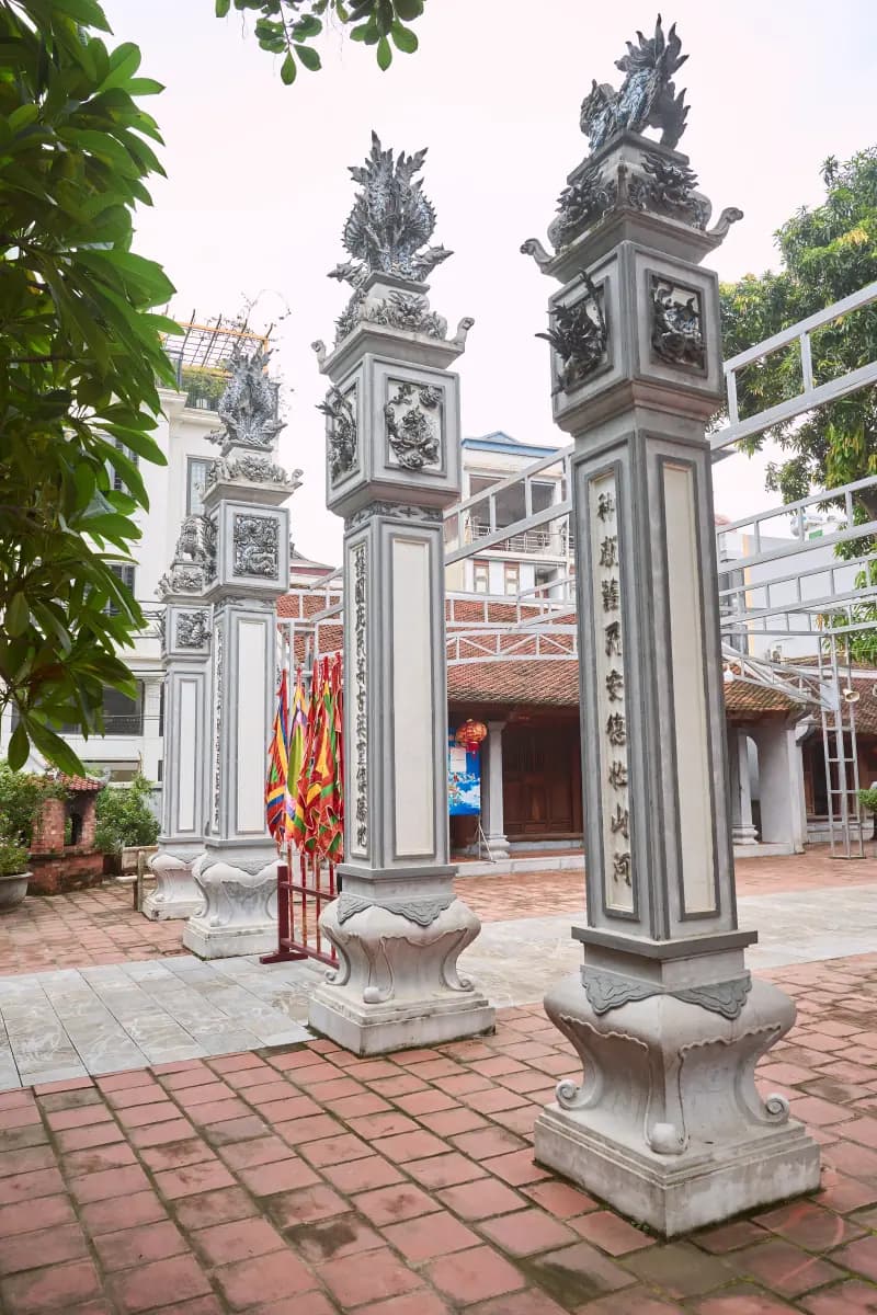 Tứ trụ